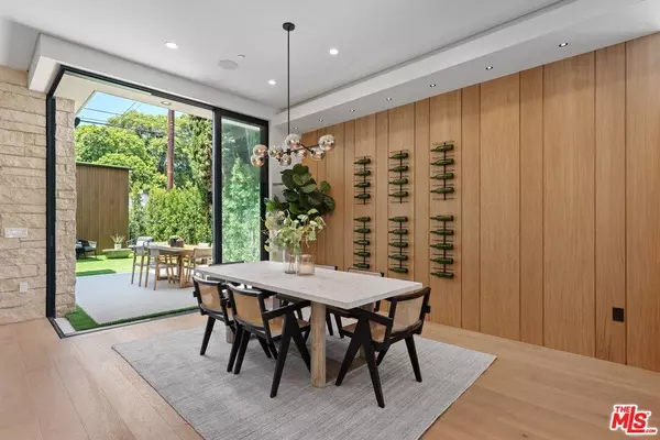 3533 Rosewood Ave, Los Angeles, CA 90066