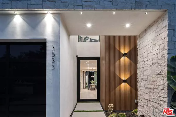 3533 Rosewood Ave, Los Angeles, CA 90066