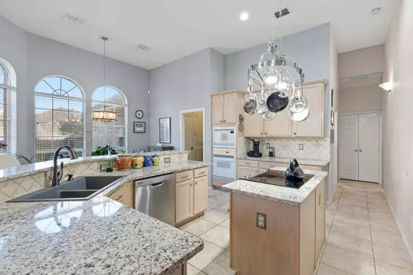 724 Rolling Hills Dr, Allen, TX 75002