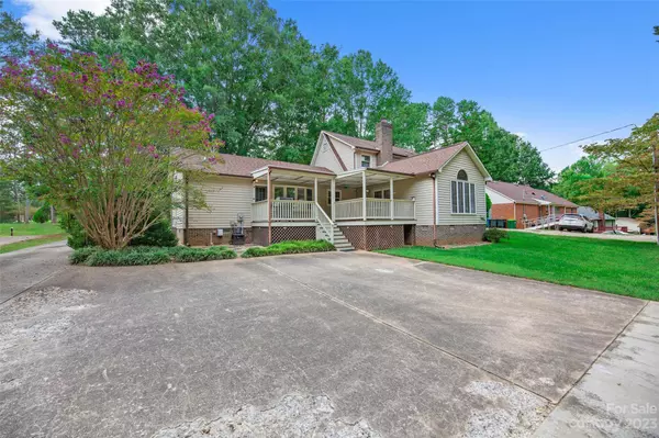 1006 Faith RD, Salisbury, NC 28146