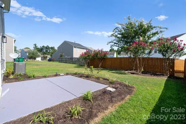 9018 Newfield ST, Charlotte, NC 28216