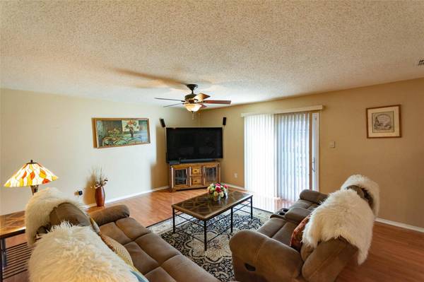 1205 Nutting Street, Cedar Hill, TX 75104