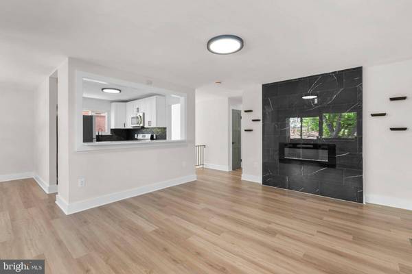 5327 BLAINE ST NE, Washington, DC 20019