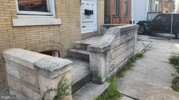 228-230 E PHILADELPHIA ST, York, PA 17404