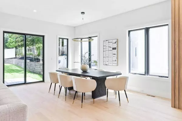 54 Beecher Pl #1, Newton, MA 02459