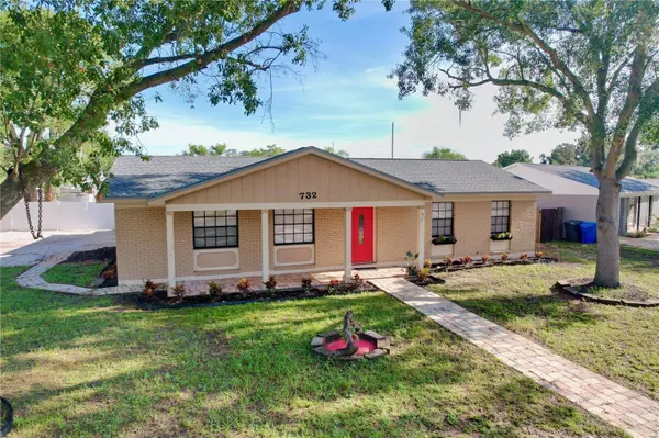 732 TRADEWINDS DR, Brandon, FL 33511