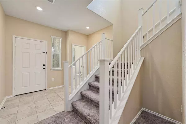 279 Crimson LN, Kyle, TX 78640