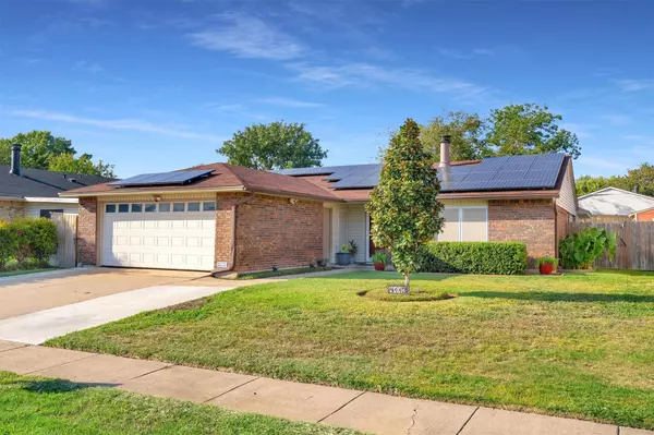 4113 Manzinita Street, Fort Worth, TX 76137