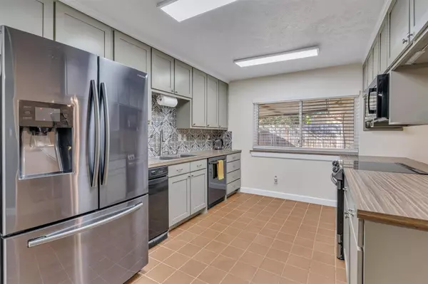 4113 Manzinita Street, Fort Worth, TX 76137