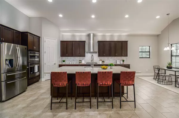 912 GRAND CRESTA AVE, Brandon, FL 33511