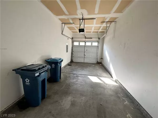 9303 Gilcrease Avenue #1127, Las Vegas, NV 89149