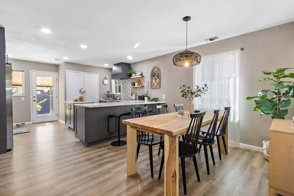 5328 Callister AVE, Sacramento, CA 95819