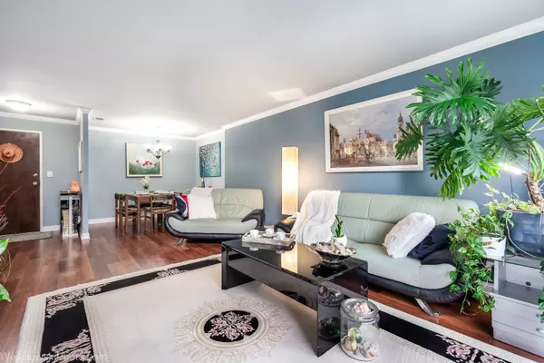 8640 Waukegan Road #222, Morton Grove, IL 60053