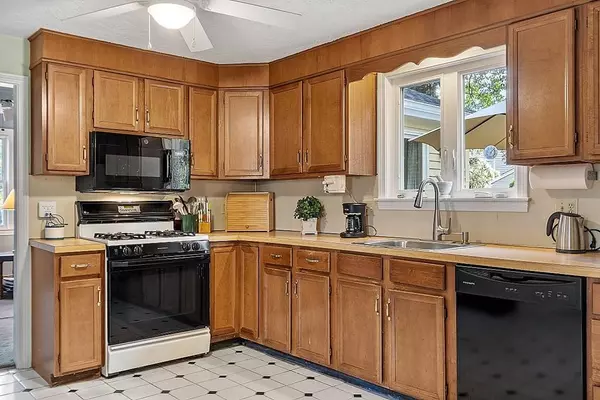 221 Stevens St, Marlborough, MA 01752