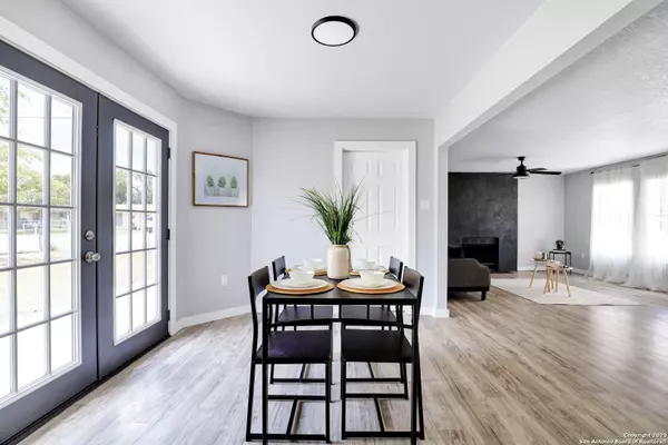 8026 HOBBLE ST, San Antonio, TX 78227-2651