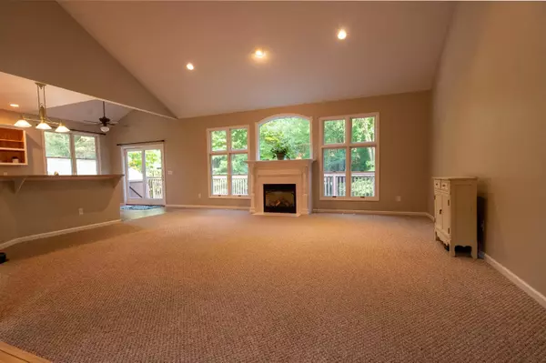 5912 Rocky Road, Kalamazoo, MI 49004