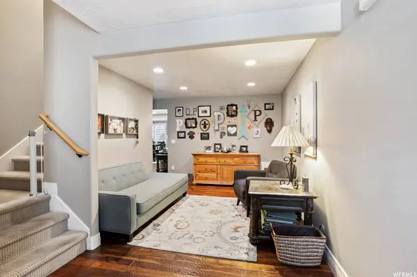 1681 N PAGES PLACE DR W, Bountiful, UT 84010