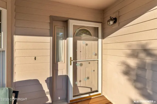 2417 Leary Bay CIR, Anchorage, AK 99515