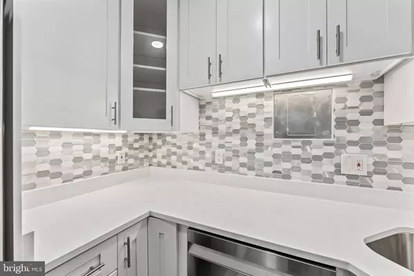 11609 VANTAGE HILL RD #2A, Reston, VA 20190