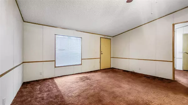 687 N HIGHWAY 17, Palatka, FL 32177