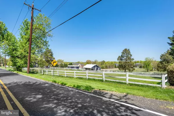 11641 GLEN RD, Potomac, MD 20854