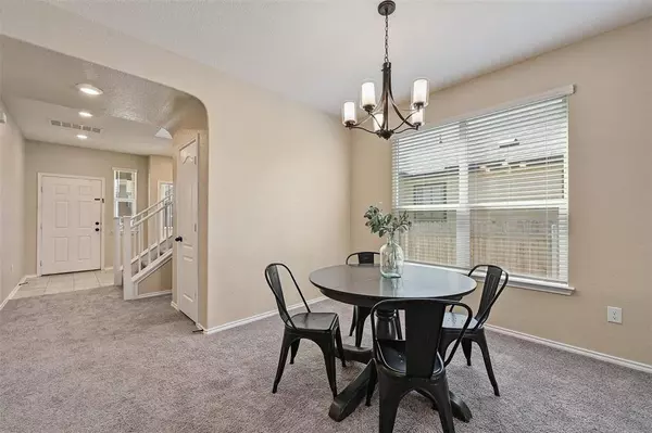 279 Crimson LN, Kyle, TX 78640