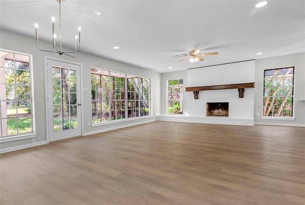 38 Golfview DR, Hilltop Lakes, TX 77871