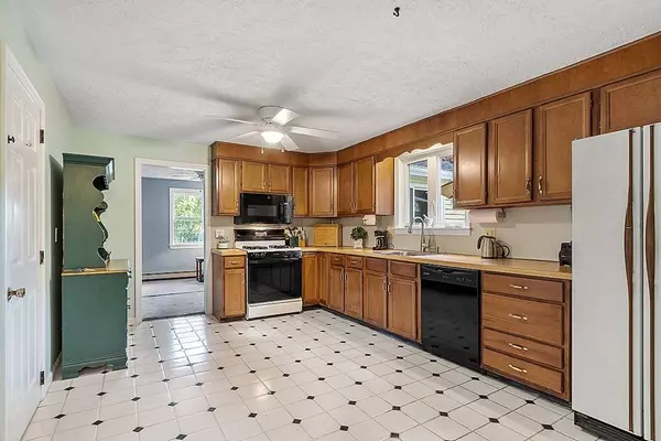 221 Stevens St, Marlborough, MA 01752