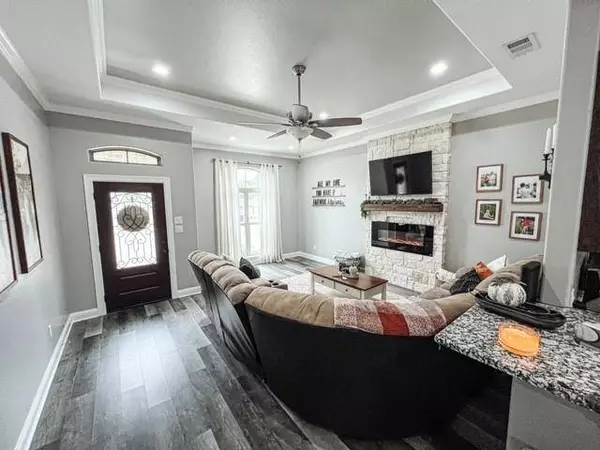 102 Hay Meadow Drive, Winona, TX 75792