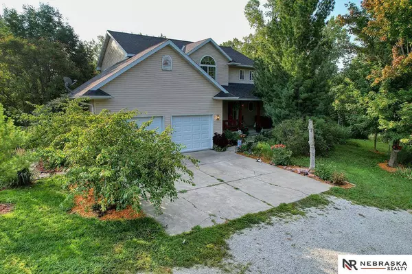 960 N 32nd Road, Otoe, NE 68417