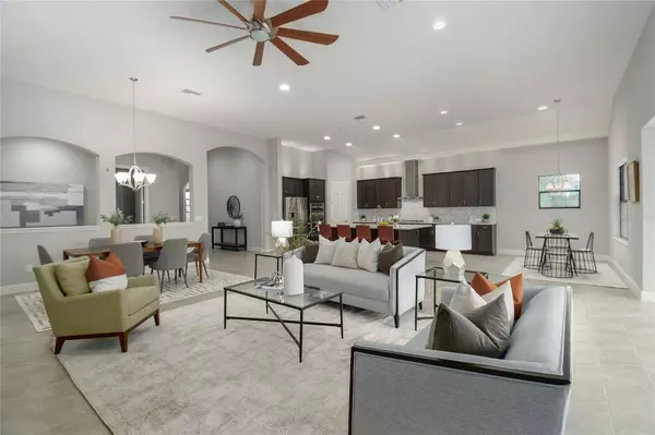 912 GRAND CRESTA AVE, Brandon, FL 33511