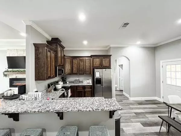 102 Hay Meadow Drive, Winona, TX 75792