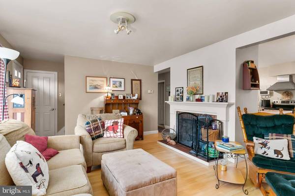 166 W MORELAND AVE, Hatboro, PA 19040