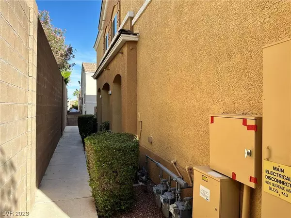 9303 Gilcrease Avenue #1127, Las Vegas, NV 89149