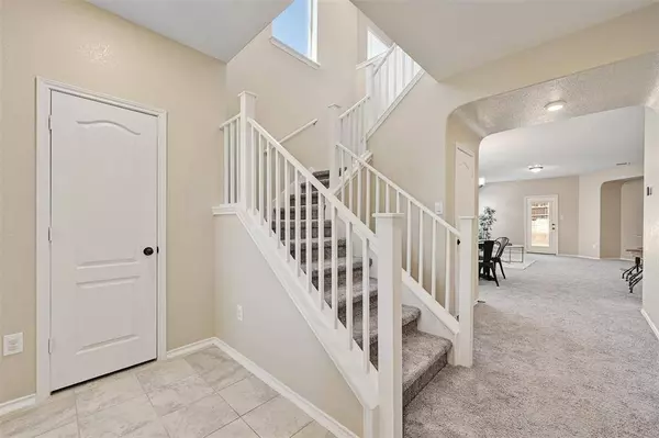 279 Crimson LN, Kyle, TX 78640