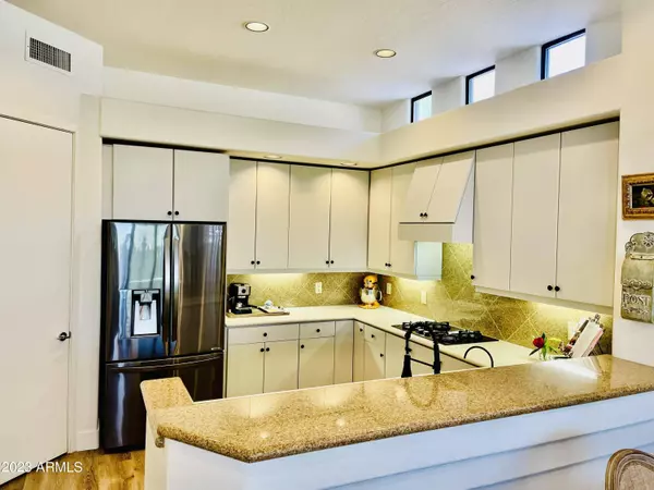 9455 E CAVALRY Drive, Scottsdale, AZ 85262