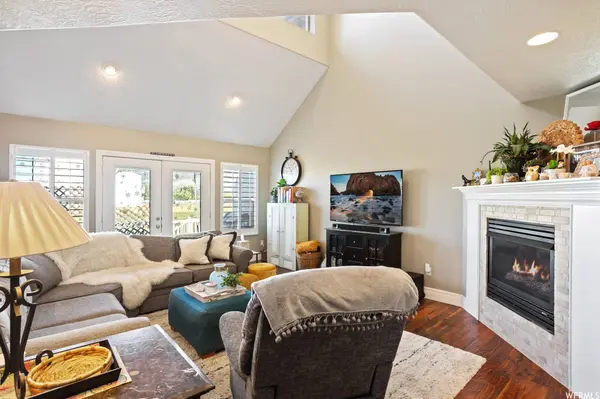 1681 N PAGES PLACE DR W, Bountiful, UT 84010