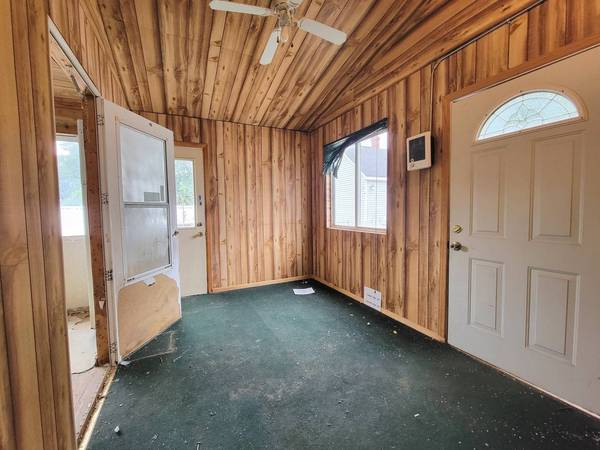 8603 US HIGHWAY 14, Crystal Lake, IL 60014