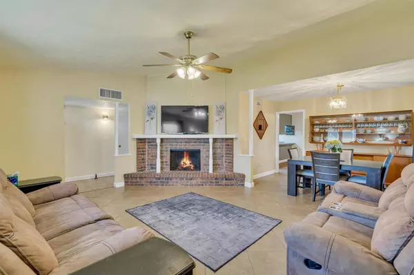 4113 Manzinita Street, Fort Worth, TX 76137