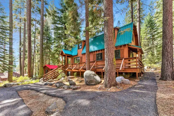 10080 Blue Jay Lane, Truckee, CA 96161