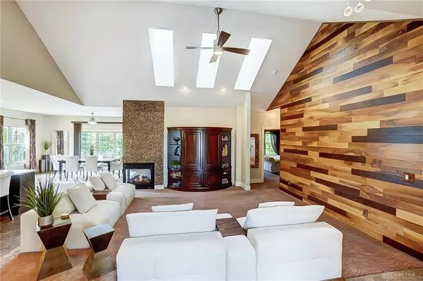 9449 Avingnon Way, Clearcreek Twp, OH 45458