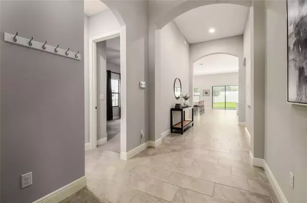 912 GRAND CRESTA AVE, Brandon, FL 33511