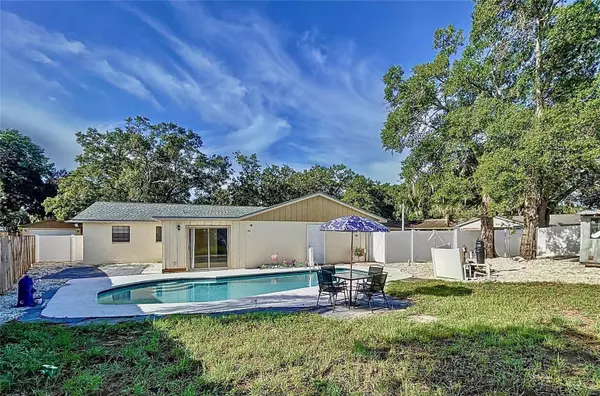 732 TRADEWINDS DR, Brandon, FL 33511