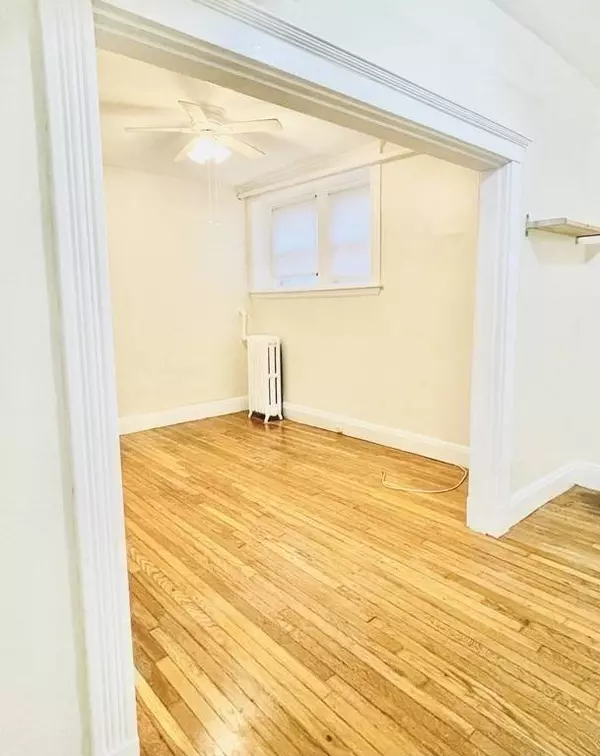 35 Mount Hood Rd #14, Boston, MA 02135