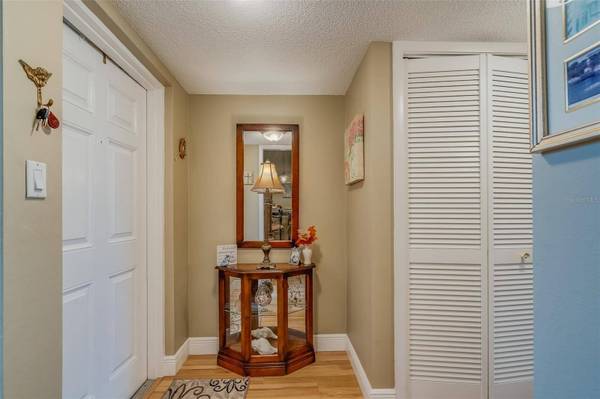 622 EDGEWATER DR #225, Dunedin, FL 34698