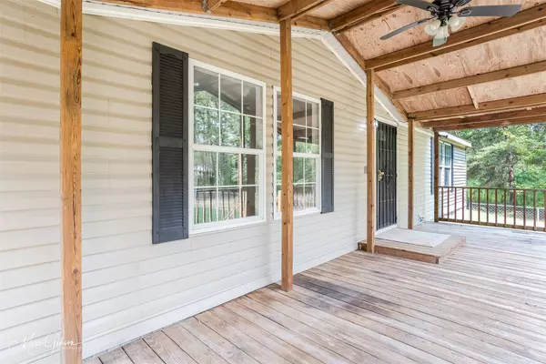 9162 Adams Road, Keithville, LA 71047