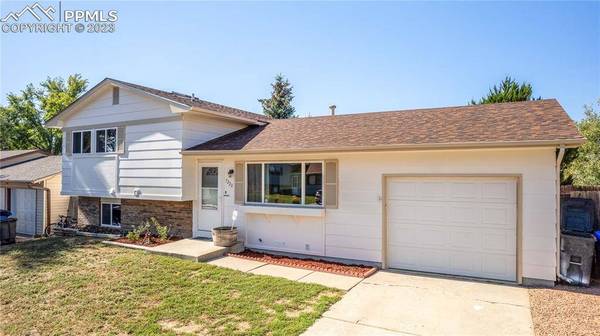 7220 Red Cloud ST, Colorado Springs, CO 80911