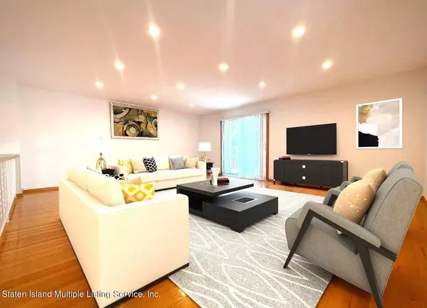 107 Mcveigh Avenue, Staten Island, NY 10314