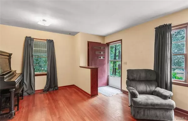 5605 CYPRESS VIEW LN, Northport, AL 35473