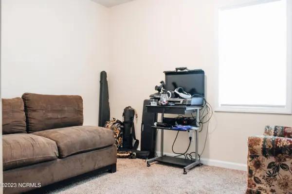 151 Glenwood Drive, Hubert, NC 28539